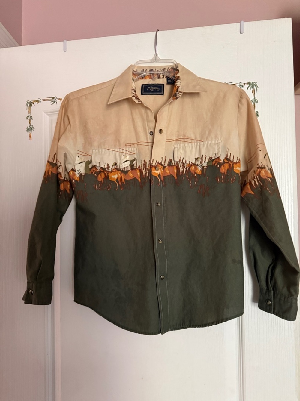 Vintage Western Print Button-Up Shirt - Beige & Olive